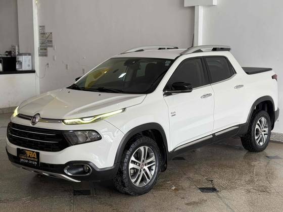 FIAT TORO 2.0 16V TURBO DIESEL VOLCANO 4WD AT9 FIAT TORO 2.0 16V TURBO DIESEL VOLCANO 4WD AT9